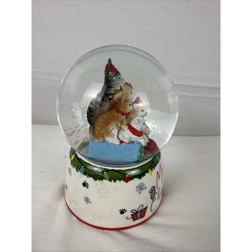 ROMAN‎ Cat Musical Snow Globe Cat